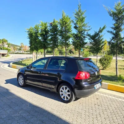 Volkswagen Golf 2006 në shitje