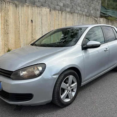 Volkswagen Golf 2010 në shitje
