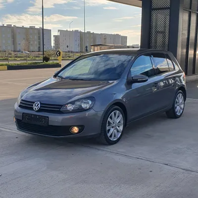 Volkswagen Golf 2009 në shitje