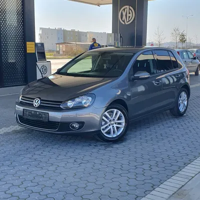 Volkswagen Golf 2012 në shitje