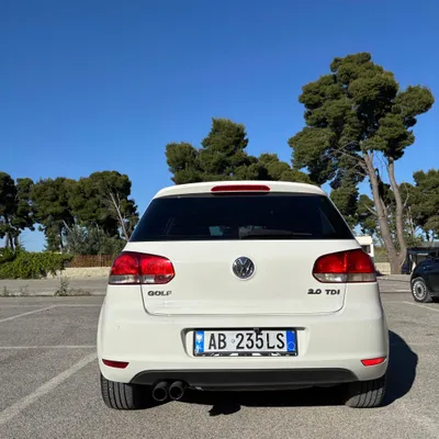 Volkswagen Golf 2010 në shitje