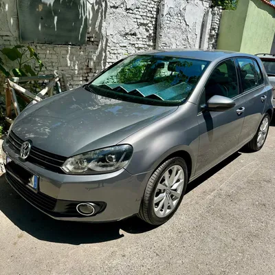 Volkswagen Golf 2011 në shitje
