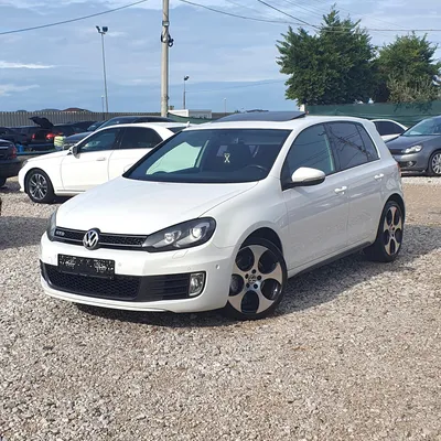 Volkswagen Golf 2011 në shitje