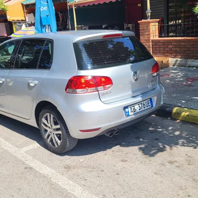 Volkswagen Golf 2012 në shitje