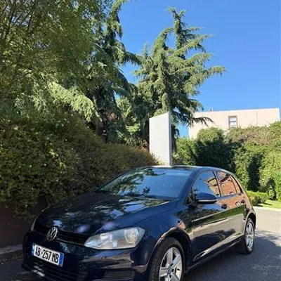 Volkswagen Golf 2014 në shitje