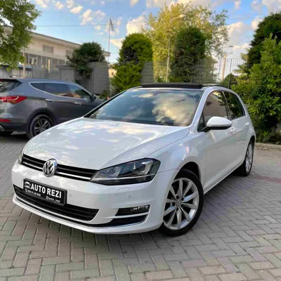 Volkswagen Golf 2014 në shitje