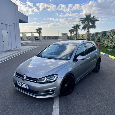 Volkswagen Golf 2015 në shitje