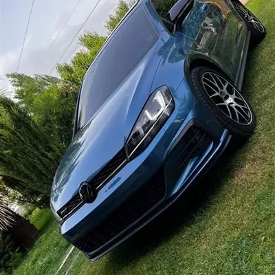 Volkswagen Golf 2014 në shitje