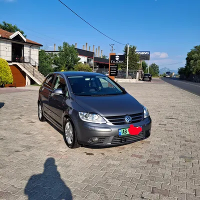 Volkswagen Golf 2006 në shitje