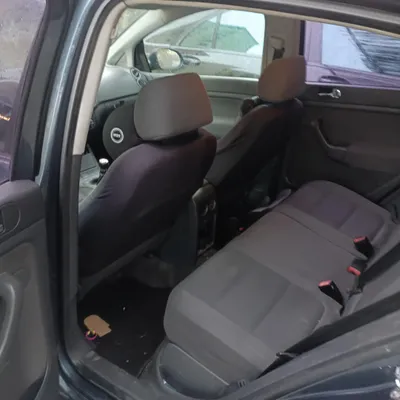 Volkswagen Golf 2006 në shitje