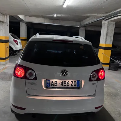Volkswagen Golf 2010 në shitje
