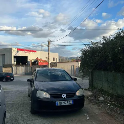 Volkswagen Golf 2007 në shitje