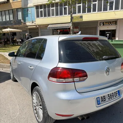 Volkswagen Golf 2011 në shitje