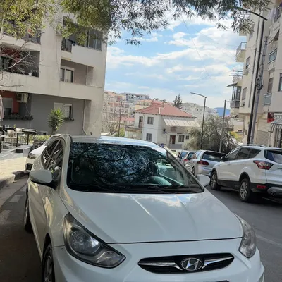 Hyundai Accent 2011 në shitje