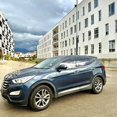 Hyundai Santa Fe 2013 në shitje