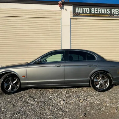 Jaguar S-type 2004 në shitje