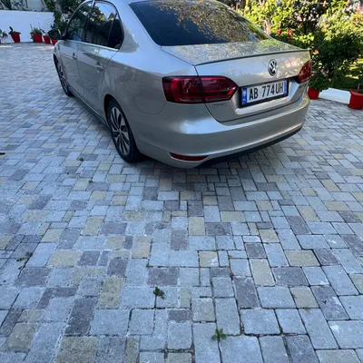 Volkswagen Jetta 2013 në shitje