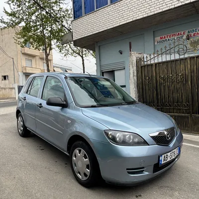 Mazda 2 2006