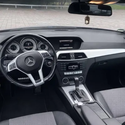 Mercedes-Benz C-class 2024 në shitje