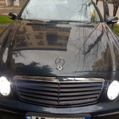 Mercedes-Benz E-class 2004 në shitje