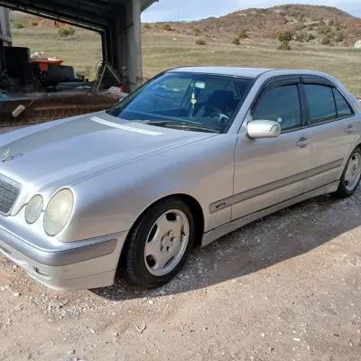 Mercedes-Benz E-class 2000 në shitje