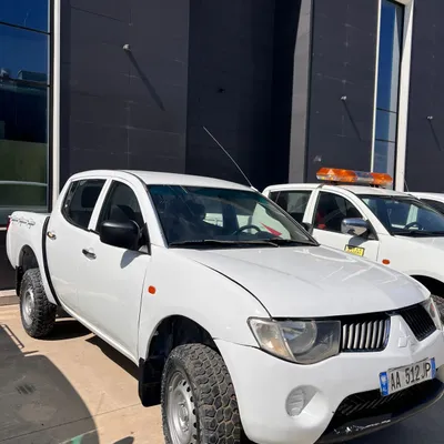 Mitsubishi L200