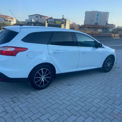 Ford Focus 2012 në shitje