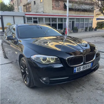 BMW 5 Series 2012 në shitje