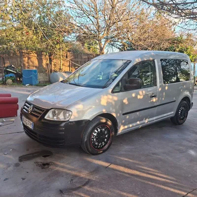 Volkswagen Caddy 2008 në shitje