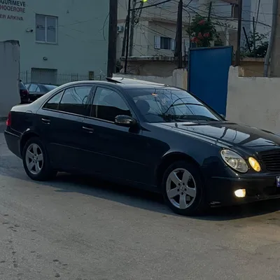 Mercedes-Benz E-class 2004 në shitje