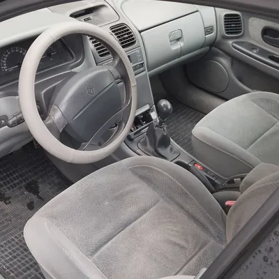 Renault Laguna 2001 në shitje