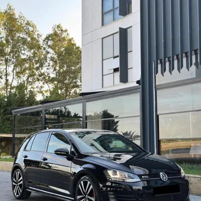 Volkswagen Golf 2014 në shitje