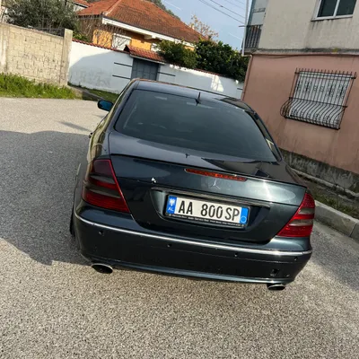 Mercedes-Benz E-class 2004 në shitje