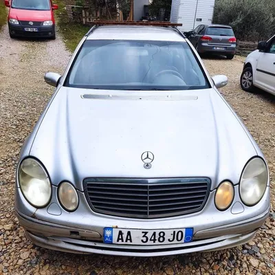 Mercedes-Benz E-class 2003 në shitje