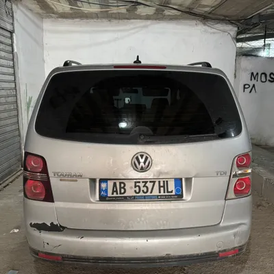 Volkswagen Touran 2008 në shitje