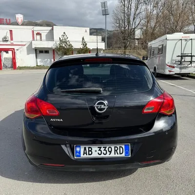 Opel Astra 2010 në shitje