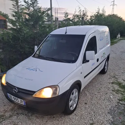 Opel Combo 2010 në shitje