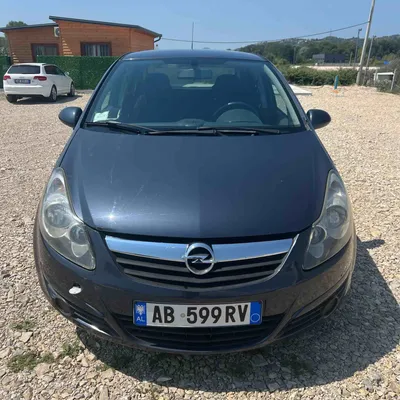 Opel Corsa 2011 në shitje