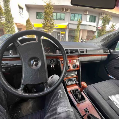 Mercedes-Benz E-class 1992 në shitje