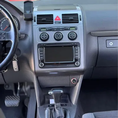 Volkswagen Touran 2009 në shitje