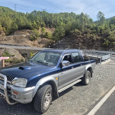 Mitsubishi L200 2001