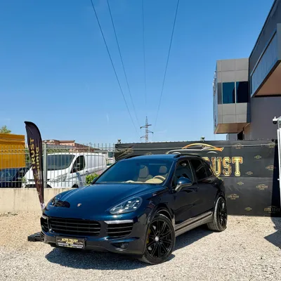 Porsche Cayenne 2016 në shitje