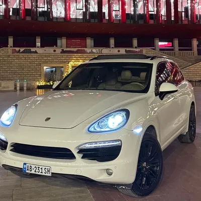 Porsche Cayenne 2013 në shitje