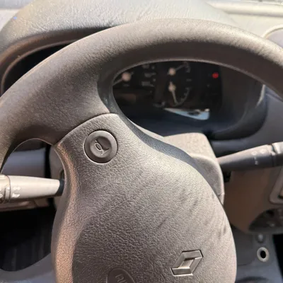 Renault Clio 2000 në shitje