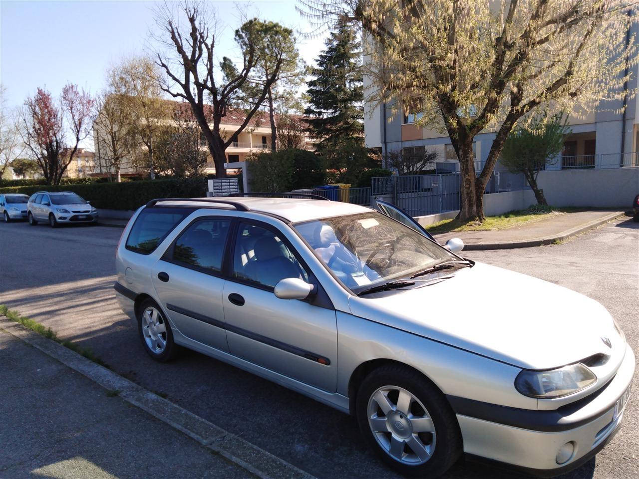 2001 Renault Laguna thumbnail 2