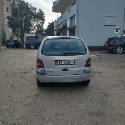 Renault Scenic 2001 në shitje