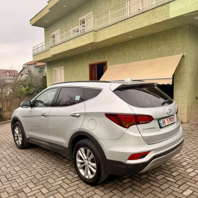 Hyundai Santa Fe 2015 në shitje
