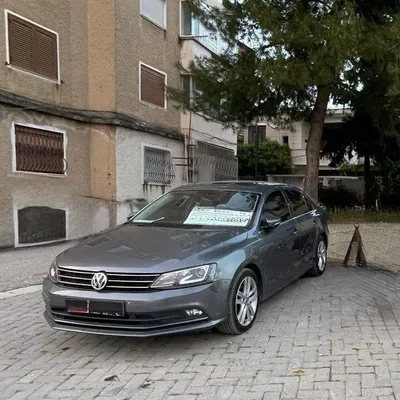 Volkswagen Jetta 2015 në shitje