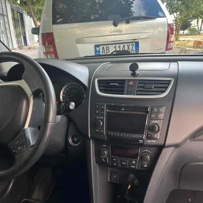 Suzuki Swift 2012