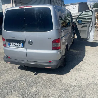 Volkswagen Caravelle 2010 në shitje
